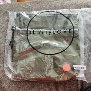 Short Love Amuse, Medium, Army Green Purse